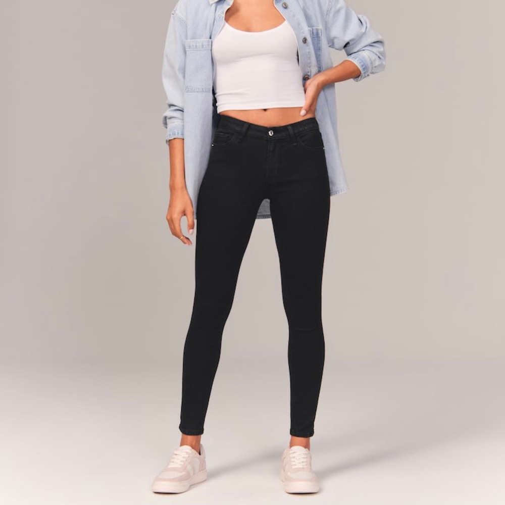 Abercrombie in Finch Mid Rise Super Skinny Jeans